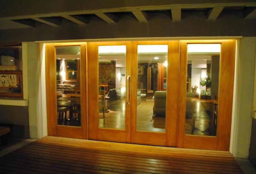 استراحتگاه Complejo Sakura