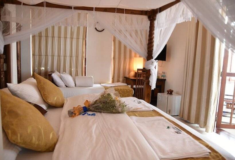 Scarlet White Resort