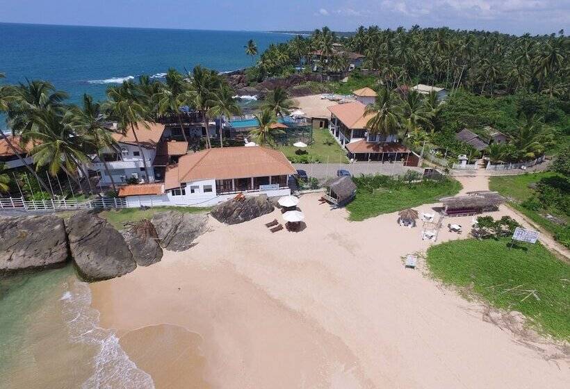 Scarlet White Resort