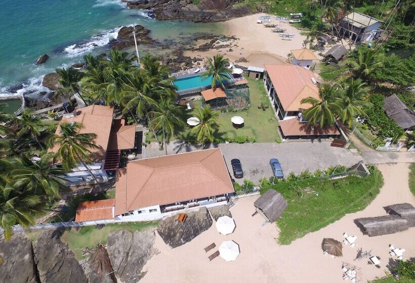 Scarlet White Resort