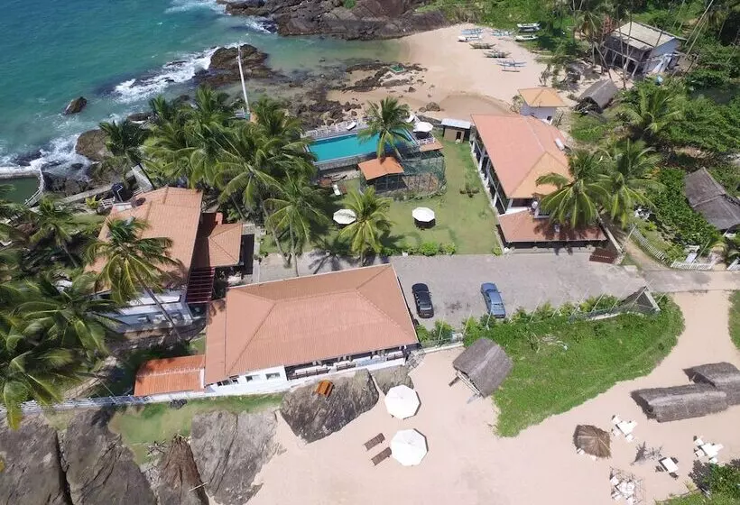 Scarlet White Resort