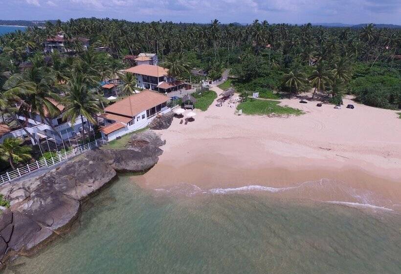 Scarlet White Resort