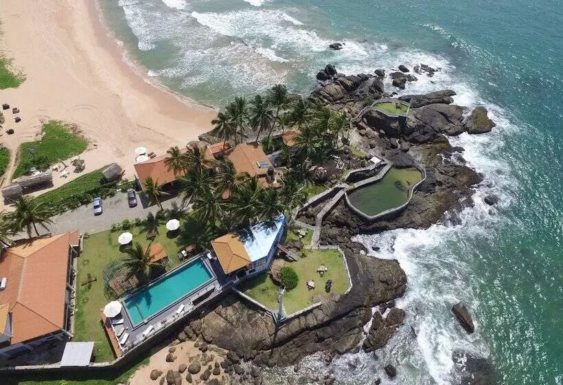 Scarlet White Resort