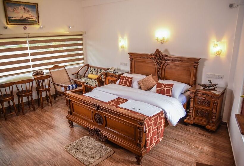 Scarlet White Resort