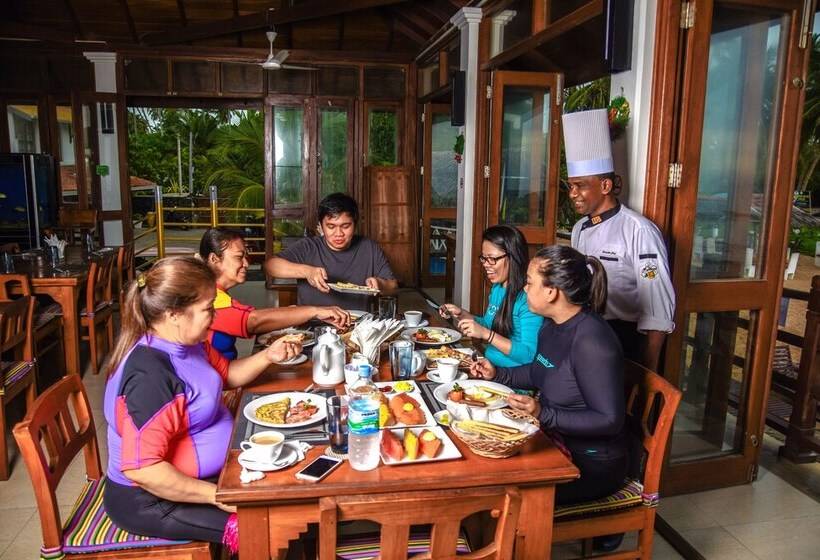 Scarlet White Resort