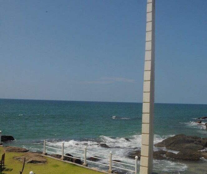 Scarlet White Resort