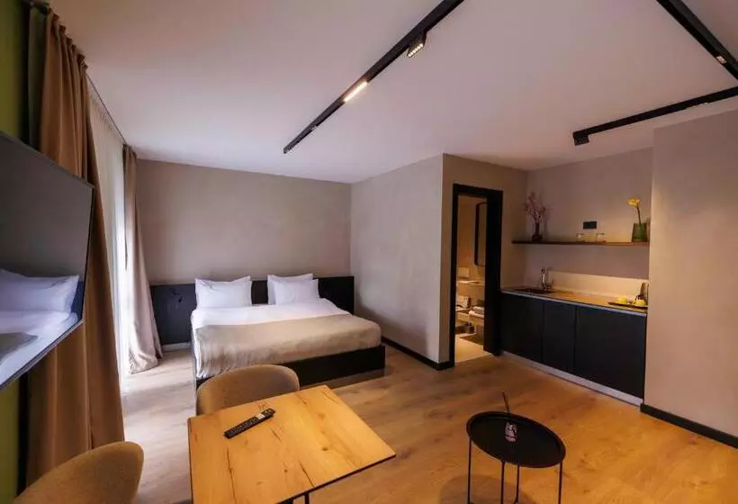 هتل 1863 Boutique