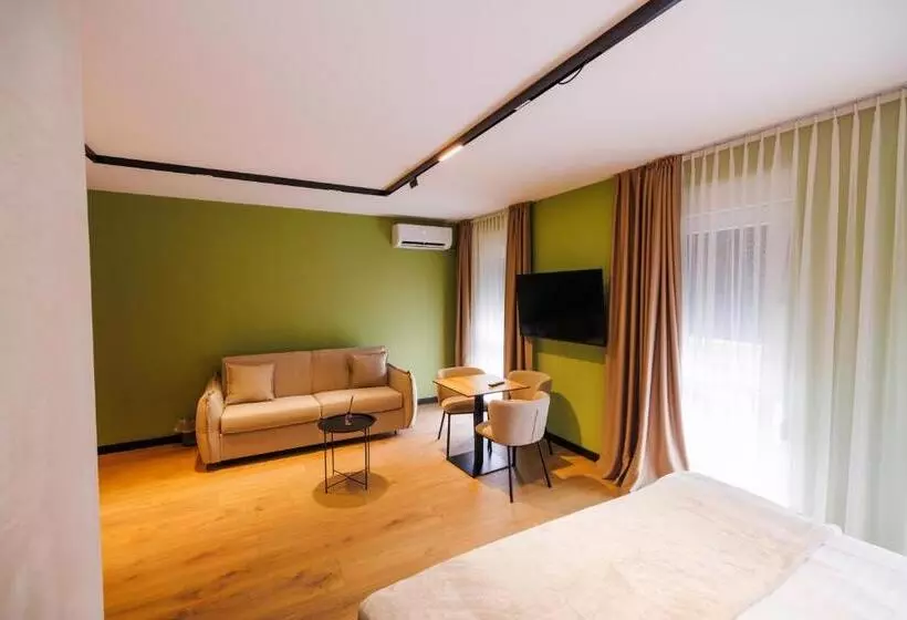 هتل 1863 Boutique