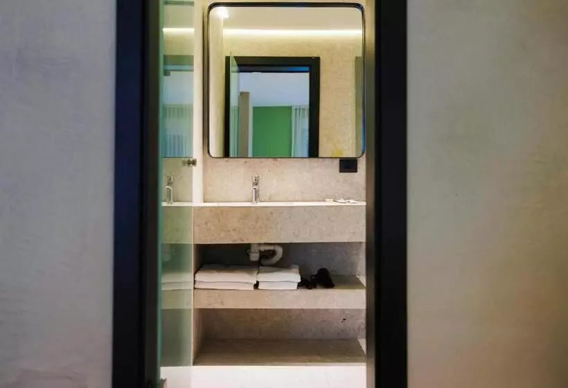 هتل 1863 Boutique