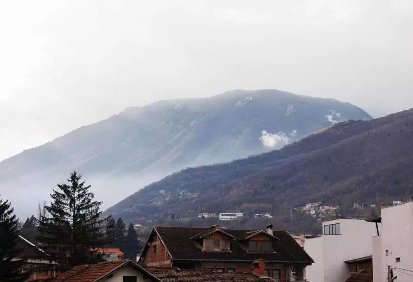 هتل 1863 Boutique