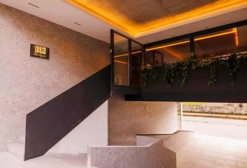 هتل 1863 Boutique