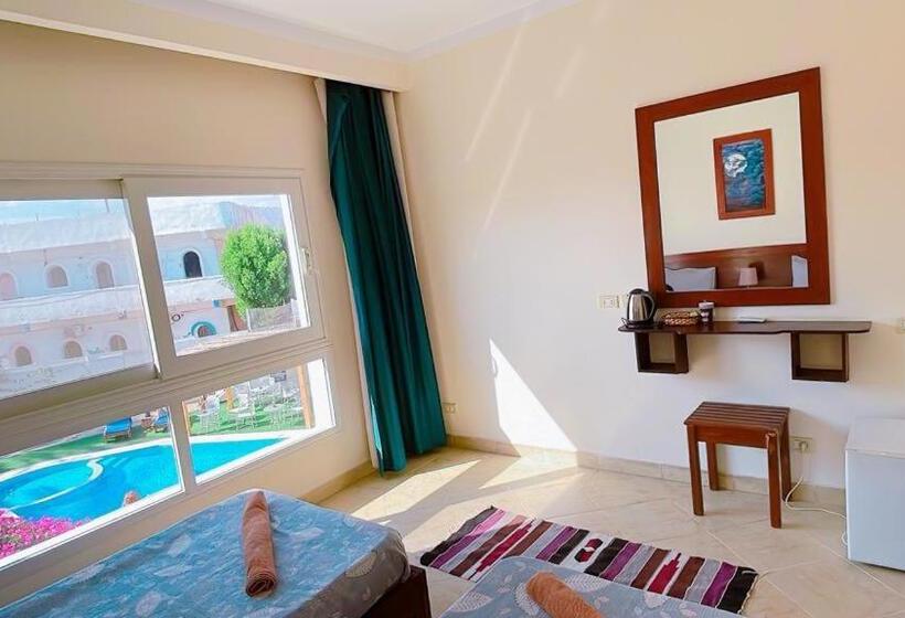 هاستل Club Red Dahab Motel