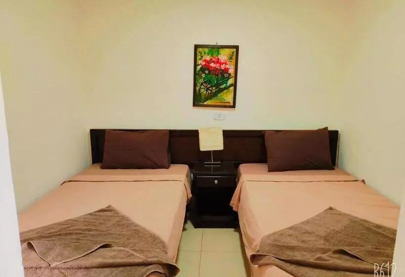 هاستل Club Red Dahab Motel