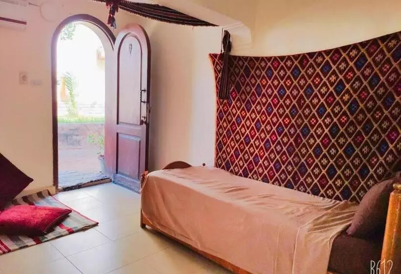 هاستل Club Red Dahab Motel