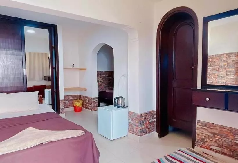 هاستل Club Red Dahab Motel
