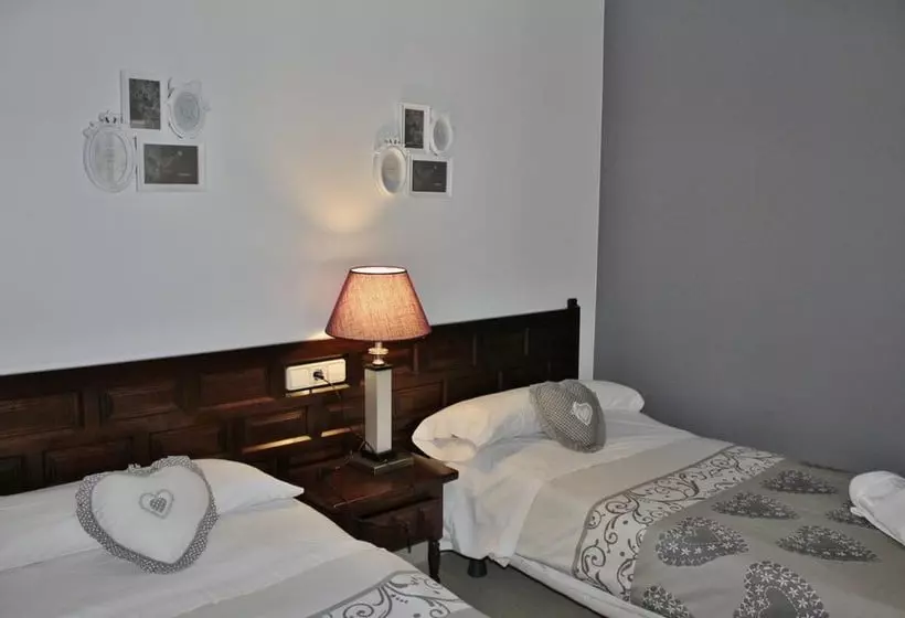 تختخواب و صبحانه Chalet Janet Erts