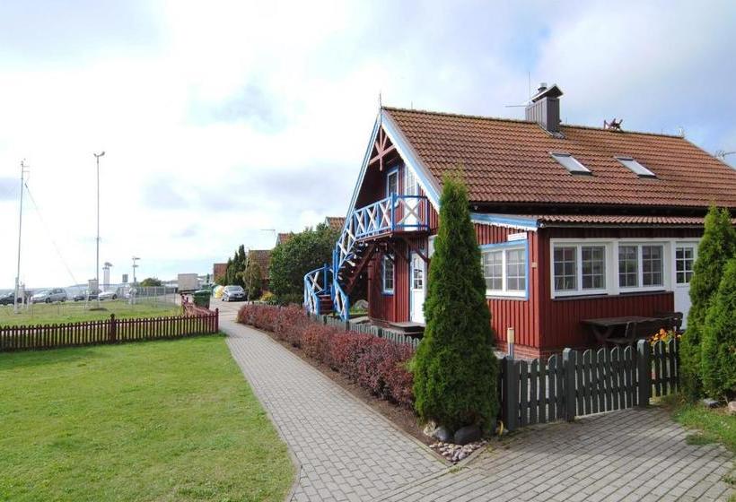 تختخواب و صبحانه Naglis