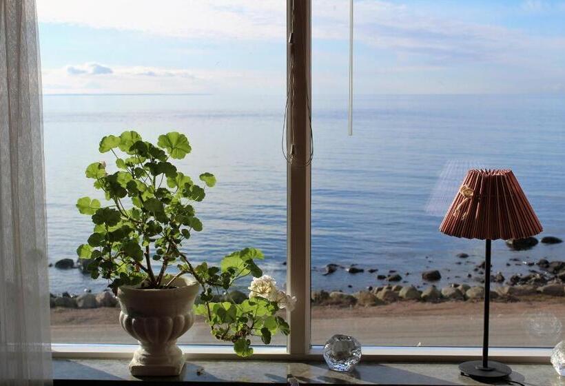 Bed and Breakfast Pensionat Strandgården