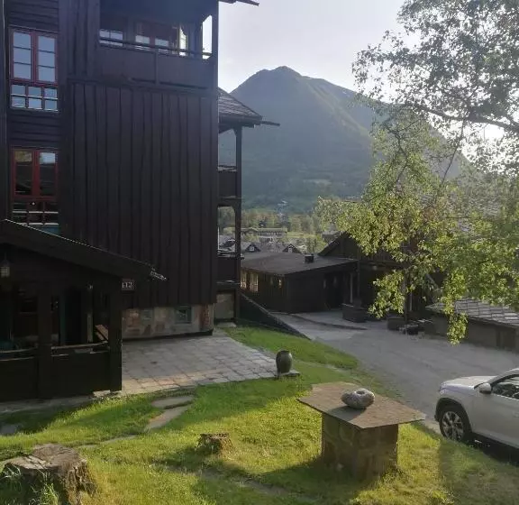 Fossheim Hotel Lom