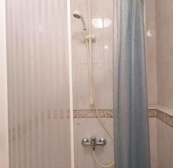 هتل Guest House Krista