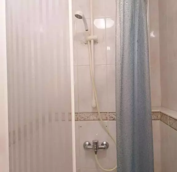 هتل Guest House Krista