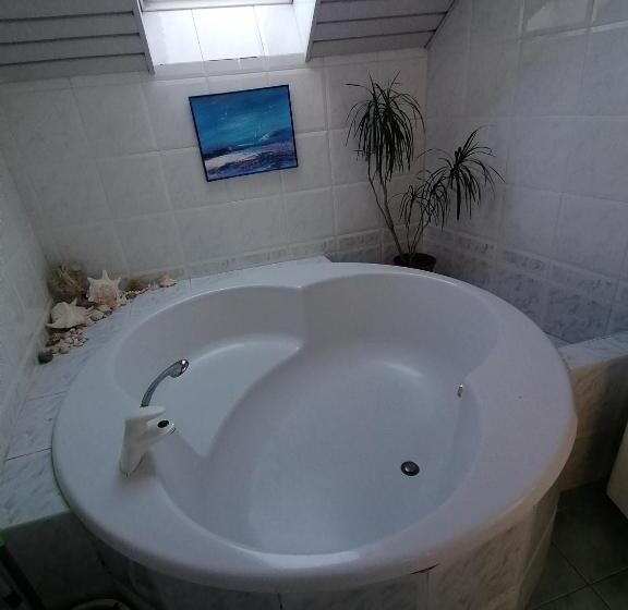 هتل Guest House Krista