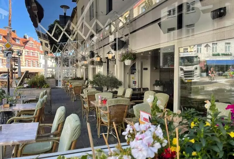 هتل Restaurant La Piazza