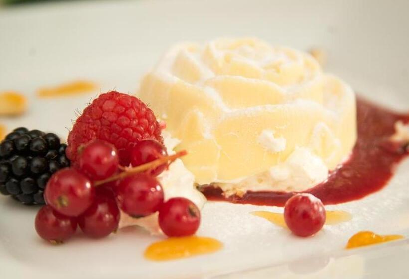 ホテル Restaurant La Piazza