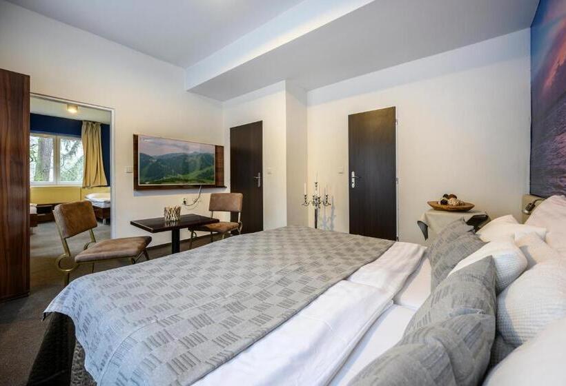 בית מלון כפרי U šuláka