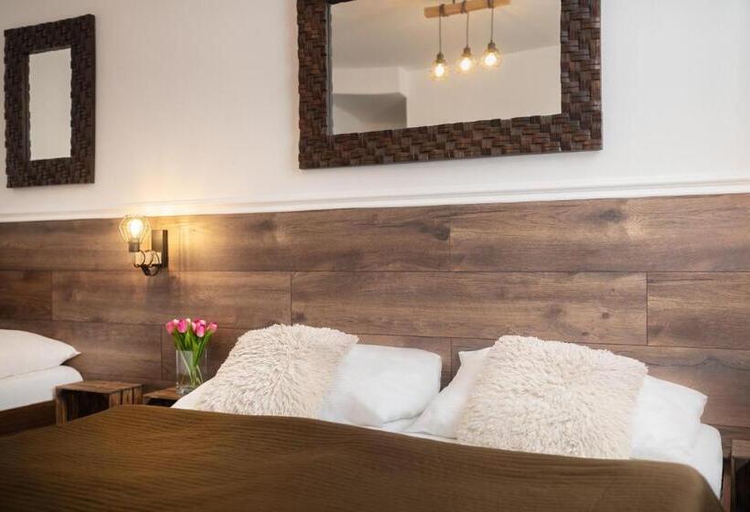 בית מלון כפרי U šuláka