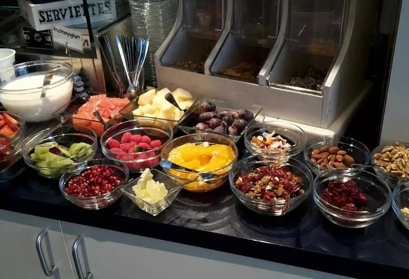 Hotelli Sleeping By Van Beelen