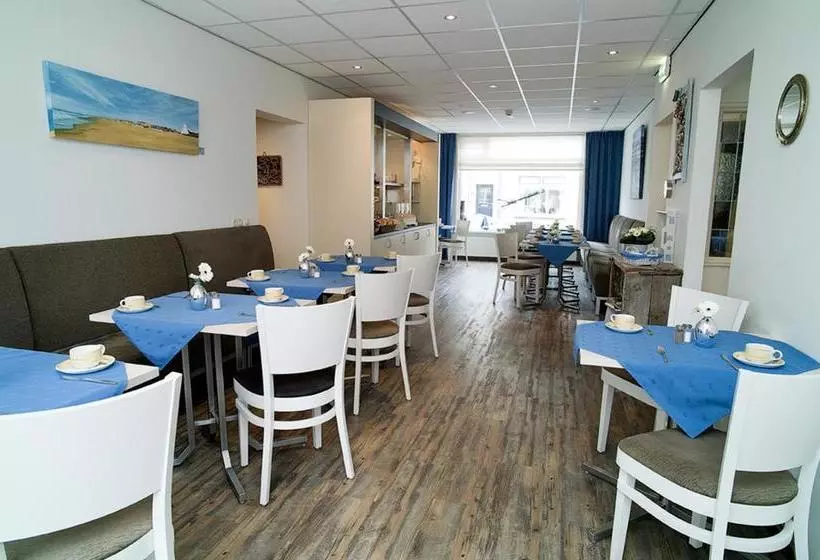 Hotelli Sleeping By Van Beelen