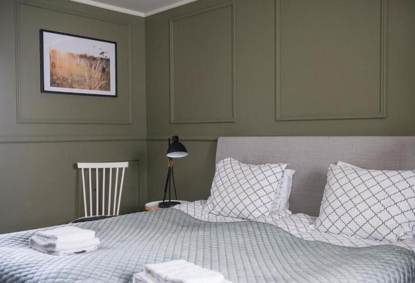 هتل Värdshuset Lindgården