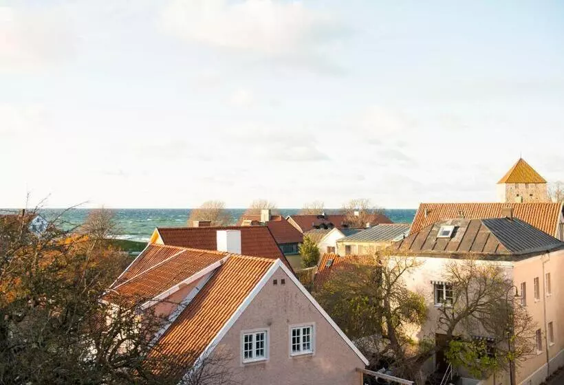 هتل Värdshuset Lindgården