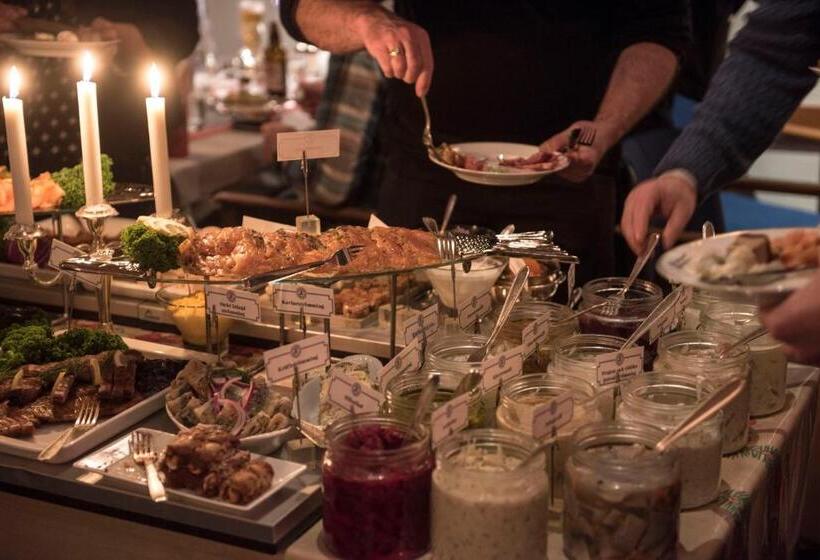 هتل Värdshuset Lindgården