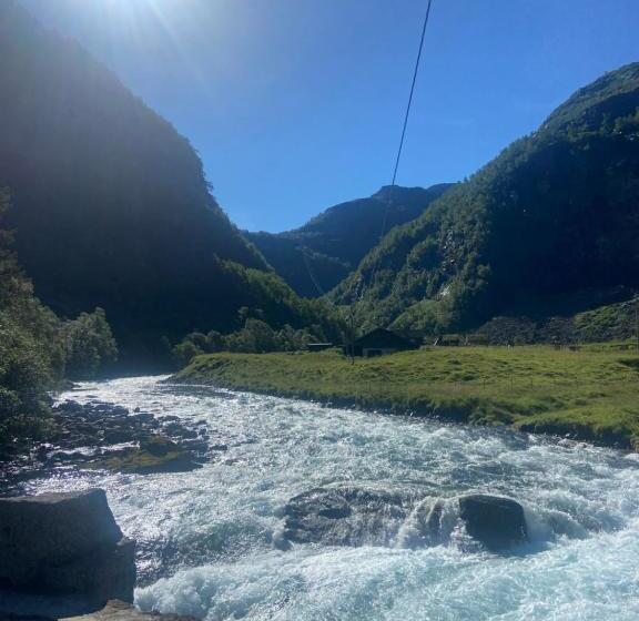 Vatnahalsen Høyfjellshotell