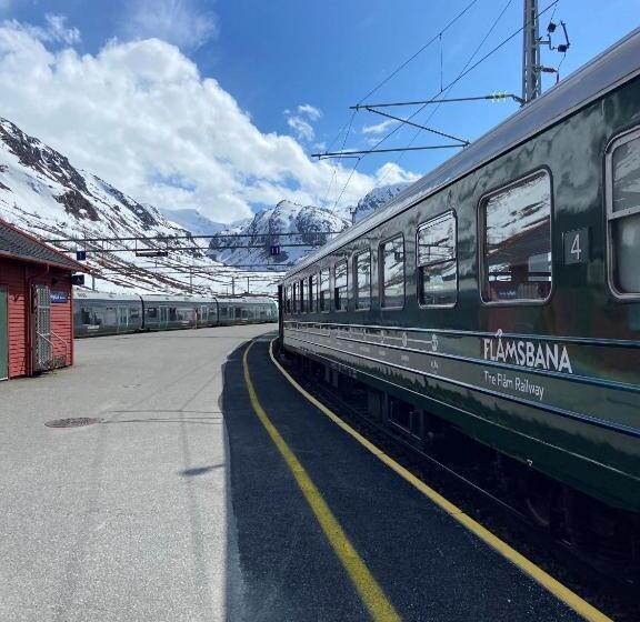 Vatnahalsen Høyfjellshotell