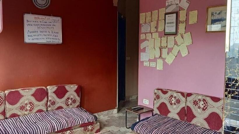 Wake Up! Cairo Hostel