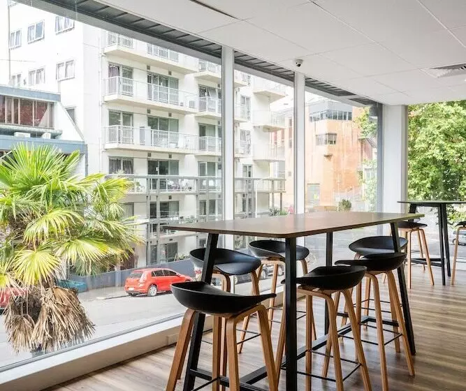 Retkeilymaja Haka House Auckland City