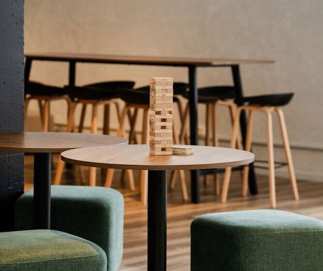 הוסטל Haka House Auckland City