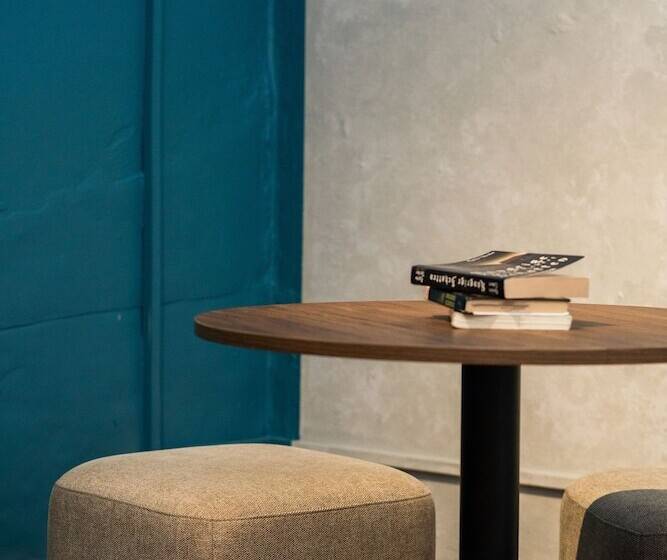 הוסטל Haka House Auckland City