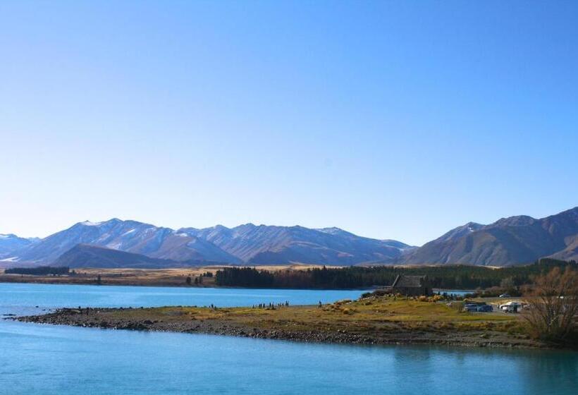 هاستل Lakes Edge Lodge