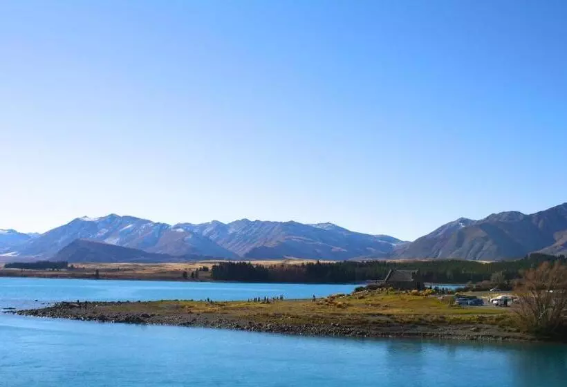 Retkeilymaja Lakes Edge Lodge