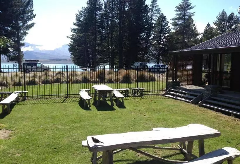 Retkeilymaja Lakes Edge Lodge