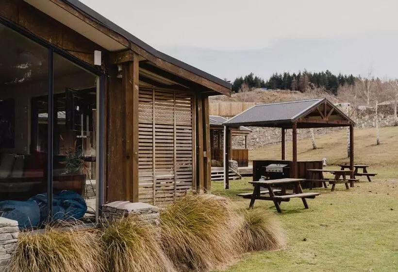 Retkeilymaja Lakes Edge Lodge