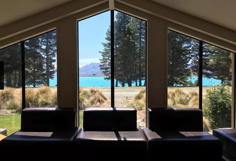 Retkeilymaja Lakes Edge Lodge