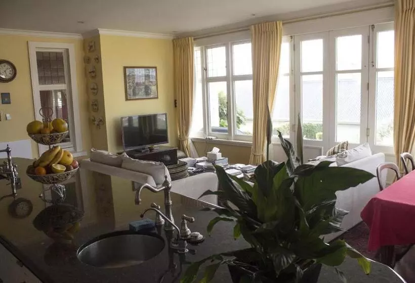 Aamiaismajoitus (B&B) Bnb At Bidwill