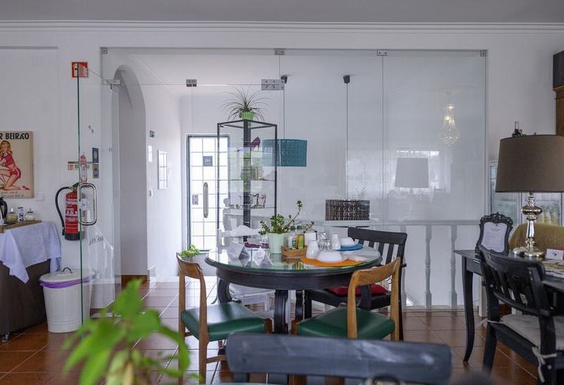 تختخواب و صبحانه Casa Das Hortensias  Charming Guest House