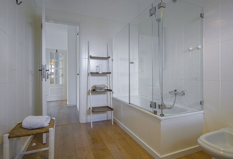 تختخواب و صبحانه Casa Das Hortensias  Charming Guest House