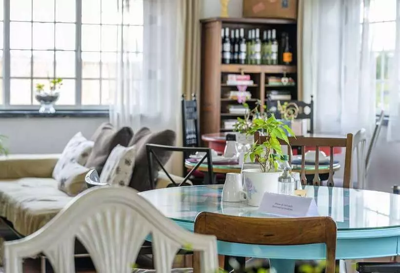 ベッドアンドブレックファースト Casa Das Hortensias  Charming Guest House